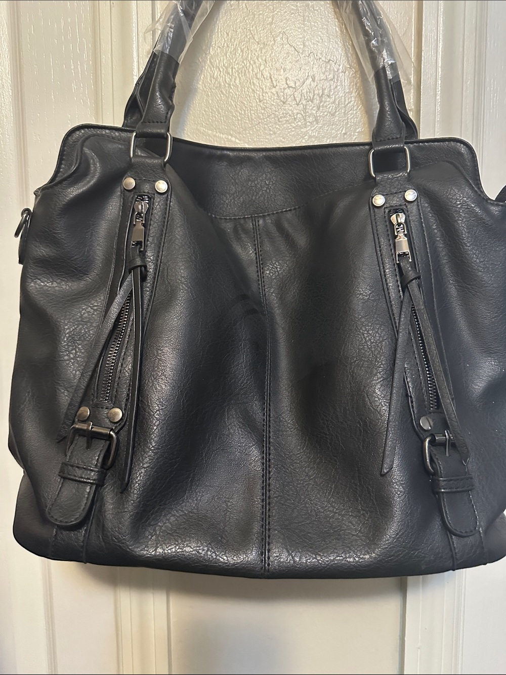 Classic Black Leather-Style Tote Bag - Women